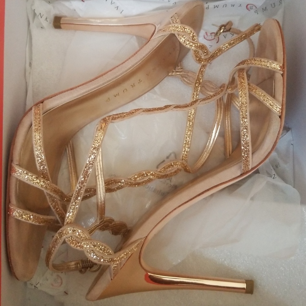 IVANKA TRUMP Gold Multi Texture Size 10